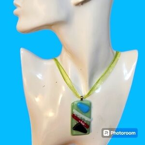Vintage ARTISAN Fused Abstract Atomic Art Glass Pendant Ribbon Necklace